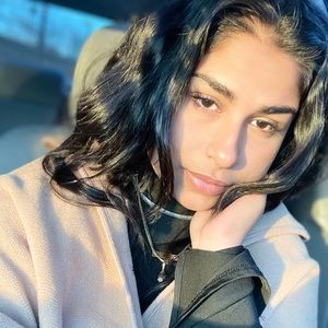 Meet your Posher, Urvi